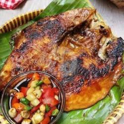 Ikan Bawal Laut Bakar