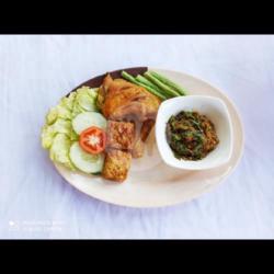 Ayam Goreng Sambal Ijo
