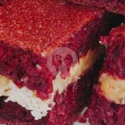 Martabak Manis Coklat Susu Red Velvet