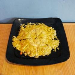 Omelet Mie Keju   Kornet