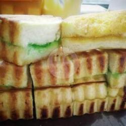 Roti Bakar Melon Durian Susu