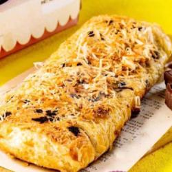 Banana Strudel Coklat Keju