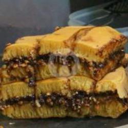 Spesial Coklat Kacang Pisang Wijen