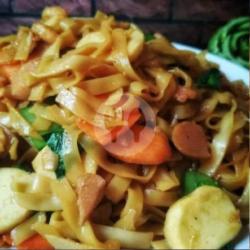 Kwetiau Goreng Sosis