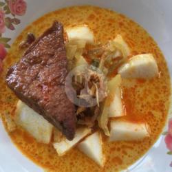 Ketupat Sayur Semur Tahu