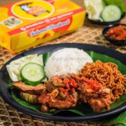 Nasi  Ayam Geprek   Indomie   Teh Pucuk