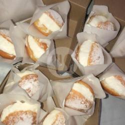 Donat Cream Susu / Req Topping