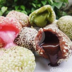 Onde-onde Isi Coklat