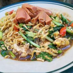 Mie Nyemek Telor Sosis