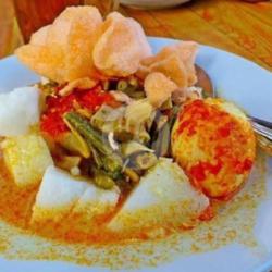 Lontong   Telur