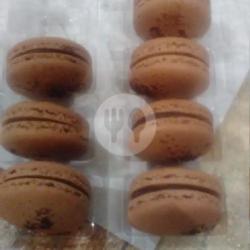 Chocolate Macaron