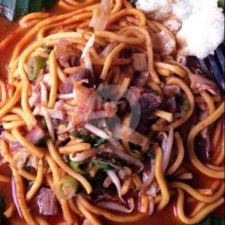 Mie Aceh Tumis Daging Sapi