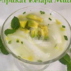 Es Kelapa Alpukat