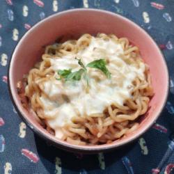 Mie Goreng Mozarella