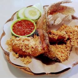 Nasi Gurami Terbang Kremes