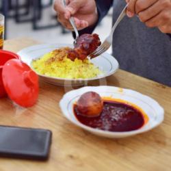 Nasi Kuning Telur Itik