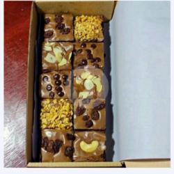 Brownies Skat Mini Isi 10