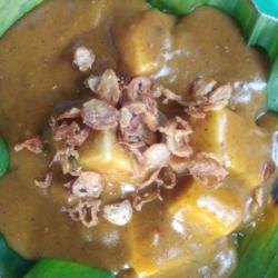 Ketupat 2  Kuah Sate Padang