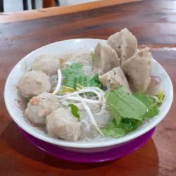 Mie Bakso Bom