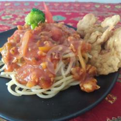 Spaghetti Bolognese   Ayam Slice