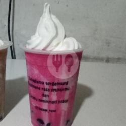 Red Velvet Boba Float