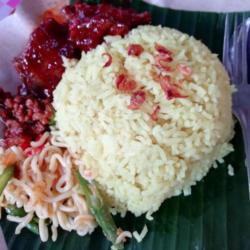 Nasi Kuning Lauk Hati Ampela