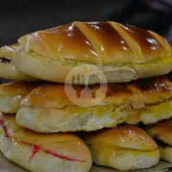 Roti Bakar Keju Kacang