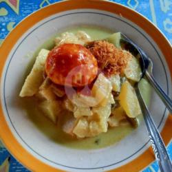 Lontong Sayur Telur