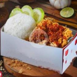 Paket Ayam Panas ( Pake Nasi ) Sambal Terasi