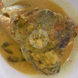 Gulai Kepala Ikan Monja