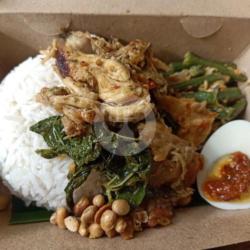 Nasi Bali Ayam Betutu