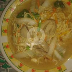 Mie Kuah Pntol Cincang.