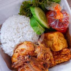 Ayam Peyet Lele Peyet  Nasi