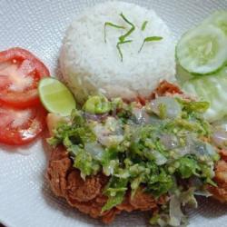 Ayam Gprek Sambel Ijoo