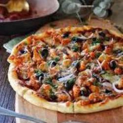 Chicken Tikka Pizza / Medium