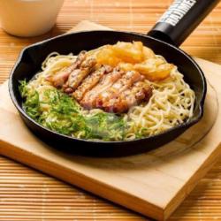 Hotplate Chicken Ramen