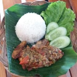 Nasi Bebek Rica - Rica Empuk