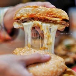 Burger  Patty Ayam  Mozarella