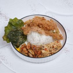Nasi Dadar Sambal Ayam Suwir