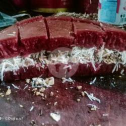 Bangka Red Velvet Keju Coklat