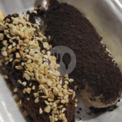 Banana Jumbo Rasa Coklat Tiramisu Toping Kacang,oreo