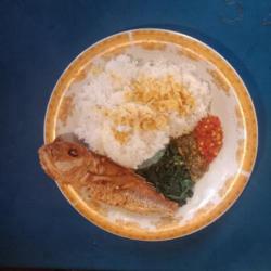 Nasi   Ikan Jangki   Sayur   Sambel   Kuah