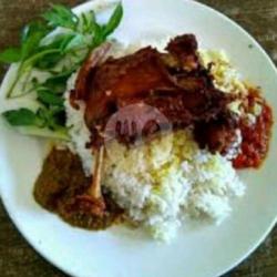 Paket Bebek  Ati Ampela  Nasi Bumbu Hitam   Sambel Merah