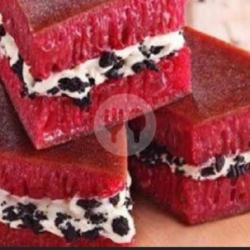 Red Velvet Keju Oreo