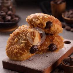 Chocolate Hazelnut Crispy Donuth