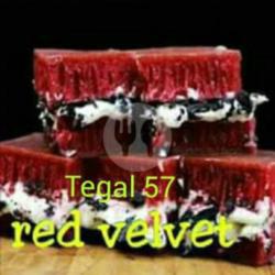 Spesial Kismis Coklat Red Velvet L