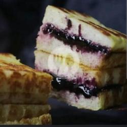 Roti Bakar Coklat Blueberry Campur