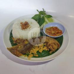 Nasi Kepala Kremes