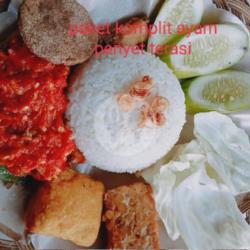 Paket Komplit Ayam Penyet Terasi