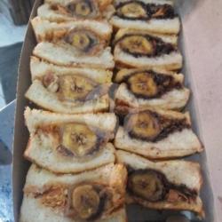 Roti Bakar Puff Pastry Pisang Coklat Keju